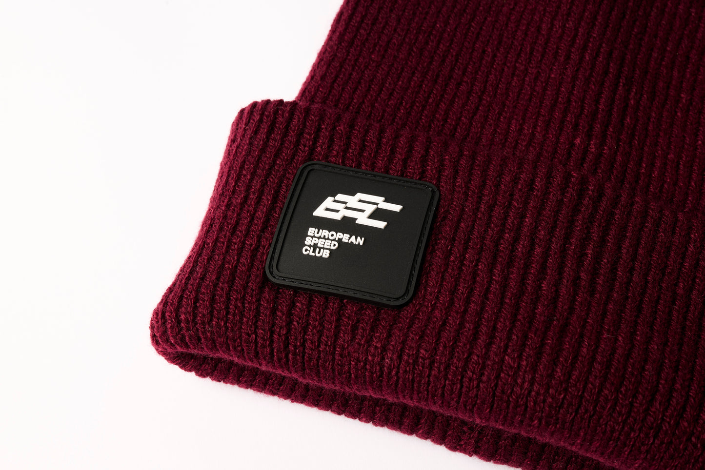 BEANIE BURGUNDY // ESC-Patch Big