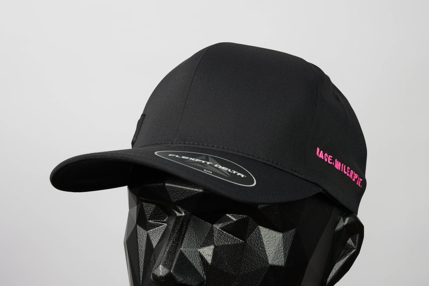 CAP BLACK // RACE.SMILE.REPEAT. (Pink Edition)
