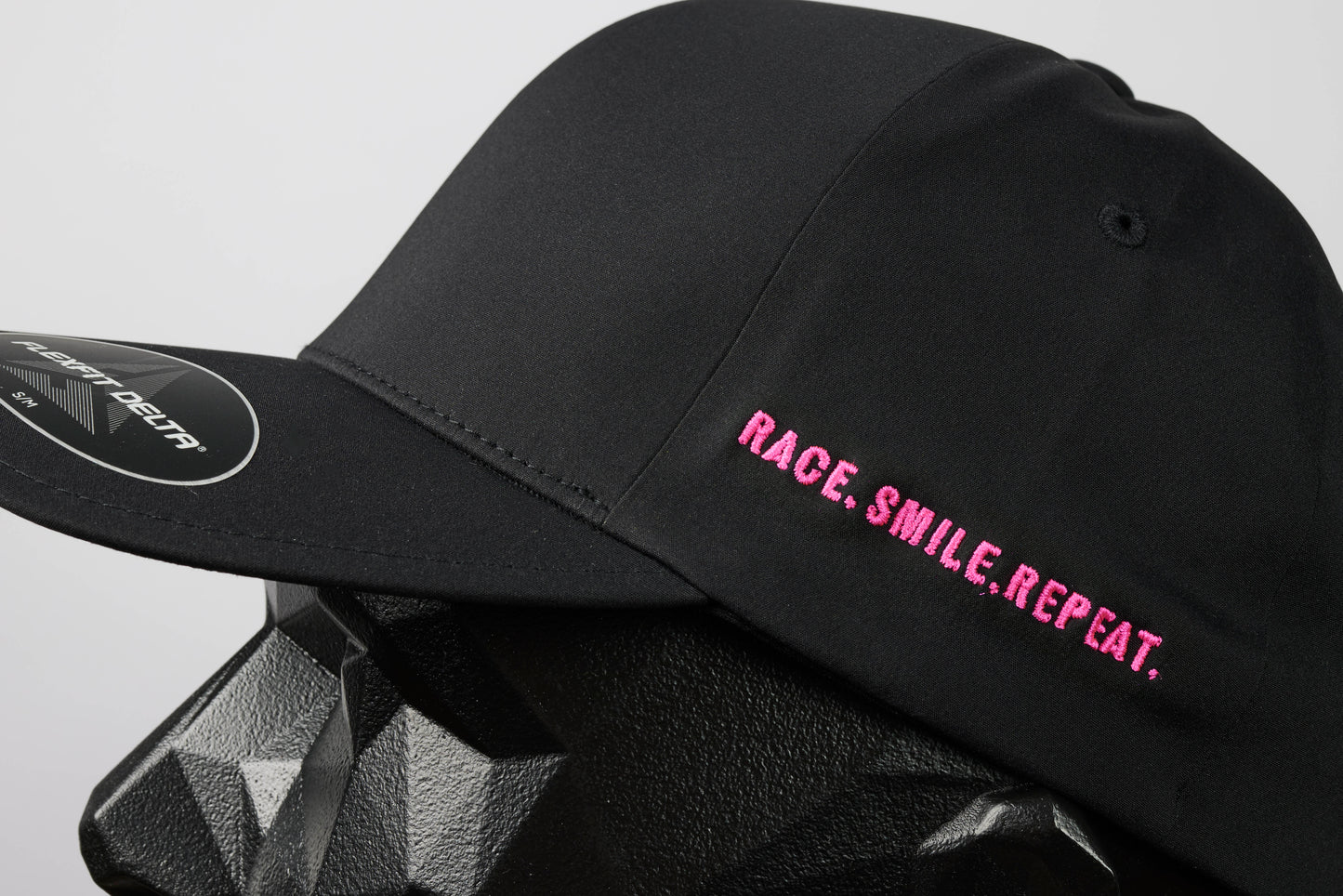 CAP BLACK // RACE.SMILE.REPEAT. (Pink Edition)